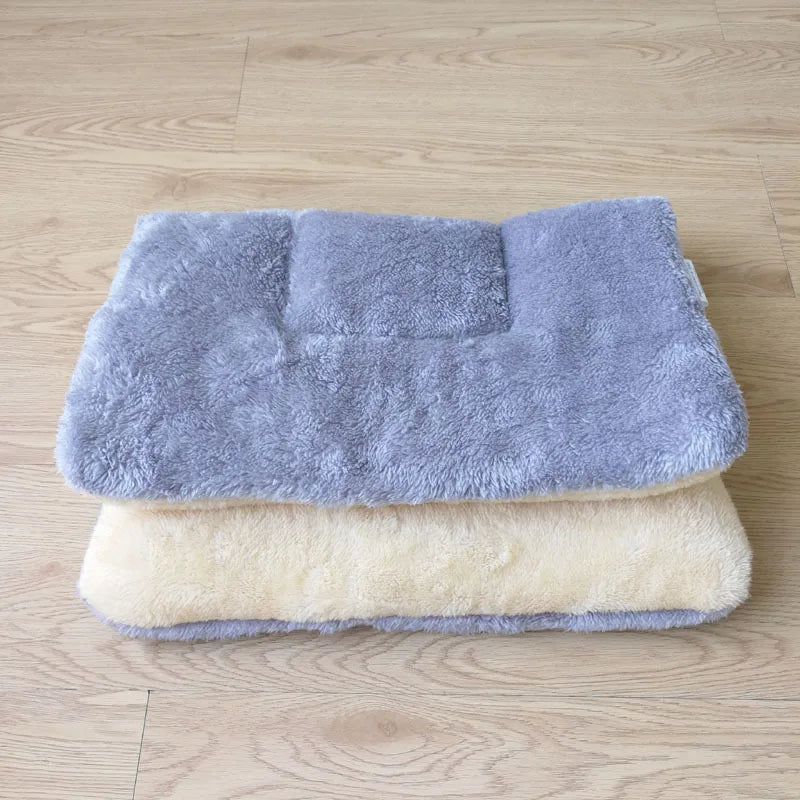 Manta de Forro Polar para Gatos — Suave, Calida y Apta para Viajes